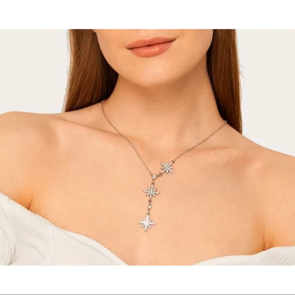 Rhinestone‎ star charm necklace